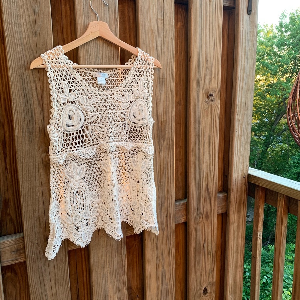 Anthro Solitaire Cream Lace Overlay Top